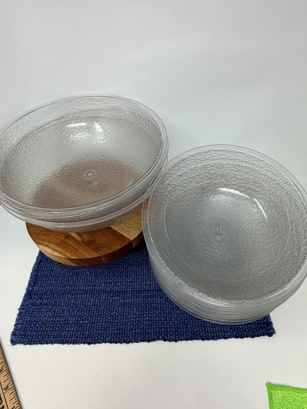 Cambro PSB8-86- CamWear 11” & 9” Round Pebbled Salad Bowl Set Of 11